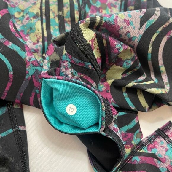 Lululemon Wanderlust Tribal Wander Onder Wunder Under Pants Size 12 - Picture 10 of 13